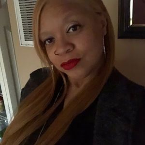 Meet your Posher, Yolanda